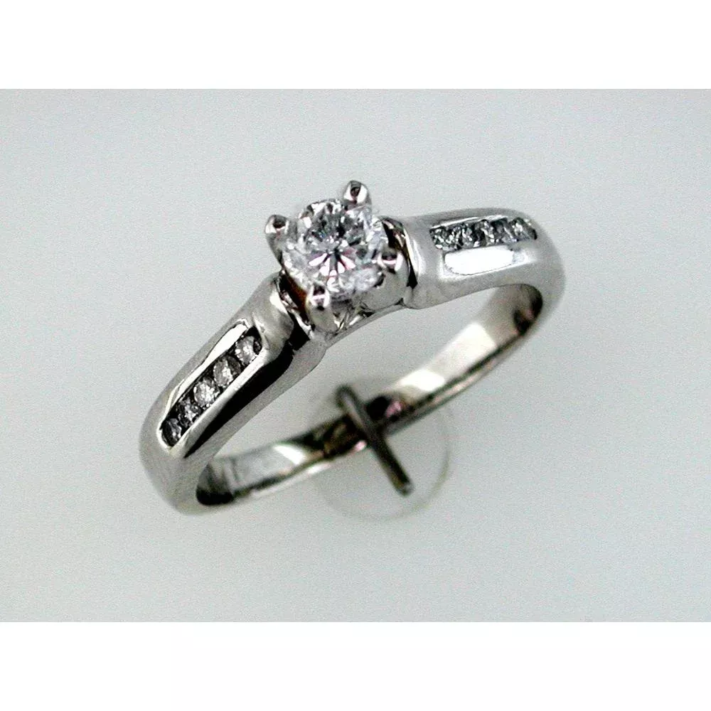 Royal 14K White Gold Diamond Engagement Ring - Timeless Elegance and Sophisticated Style